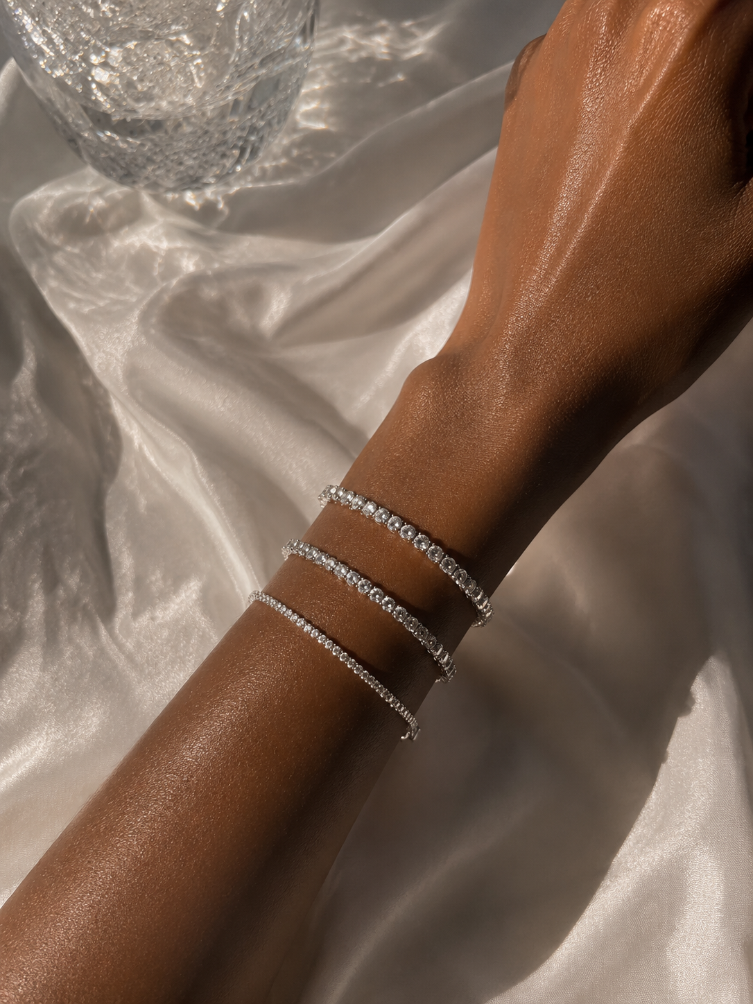 Round Tennis Bracelet in 925 sterling silver with AAA cubic zirconia stones