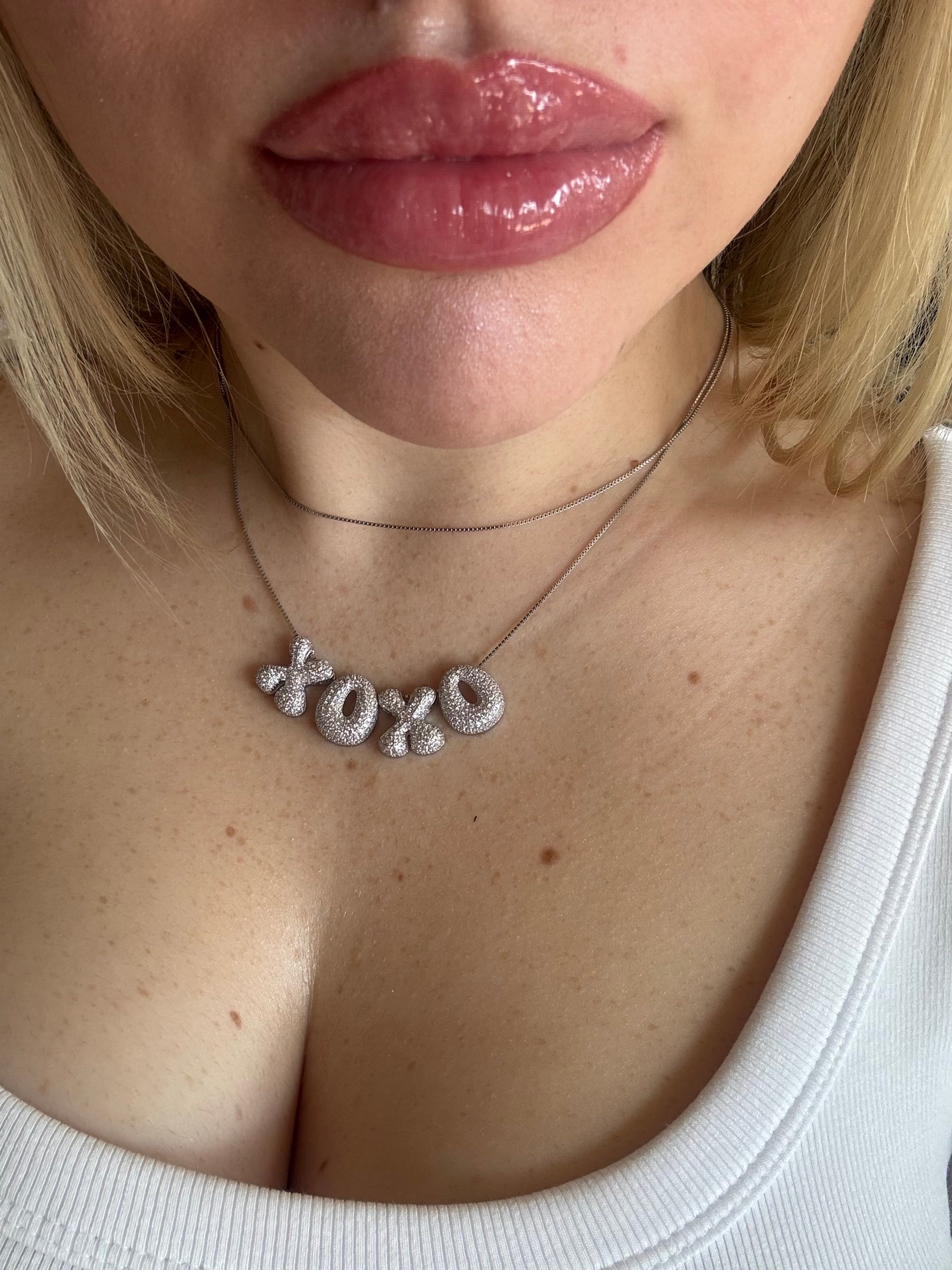 XOXO necklace in real silver with AAA cubic zirconia stones